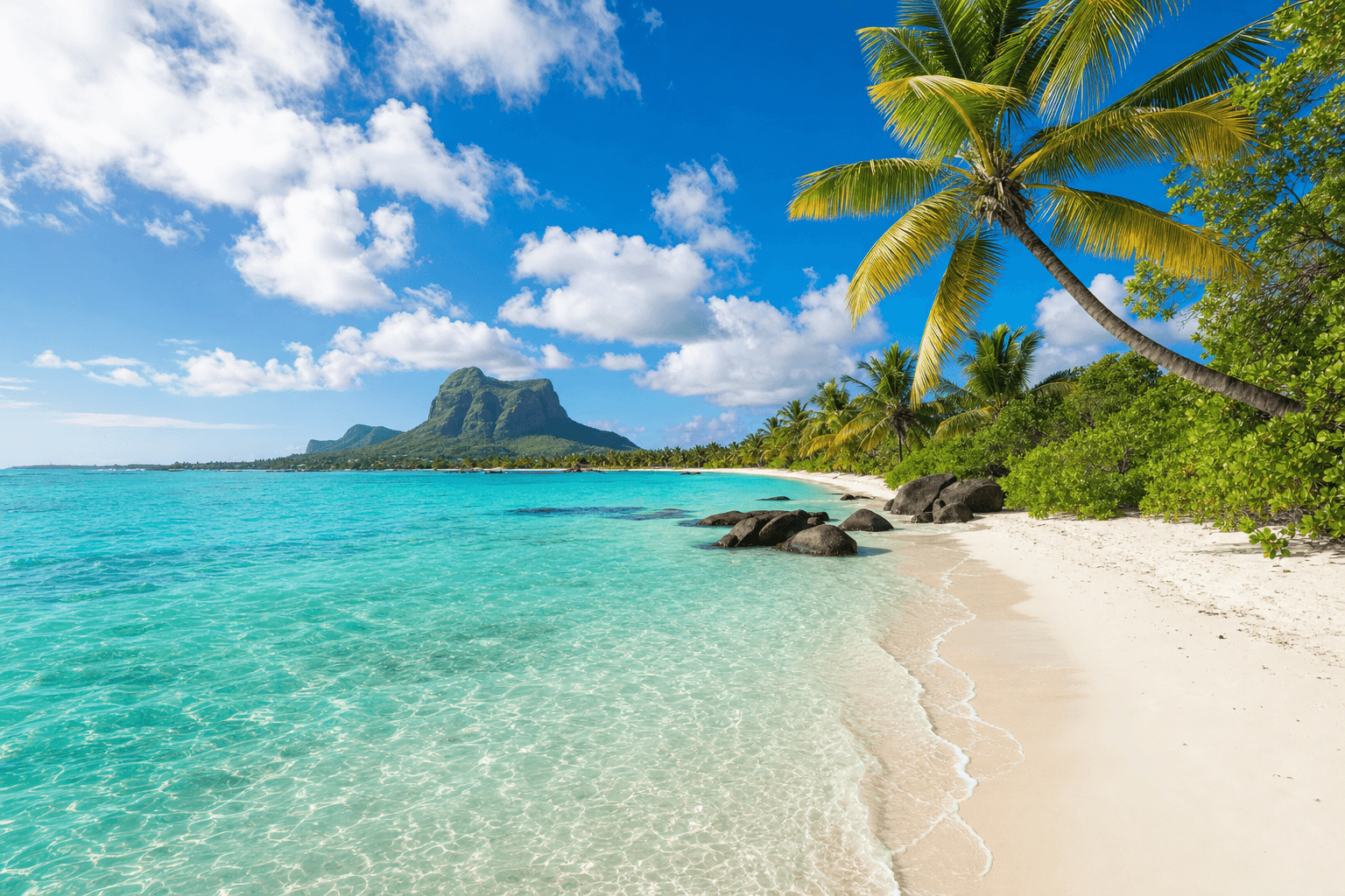 When is the best time to visit Mauritius